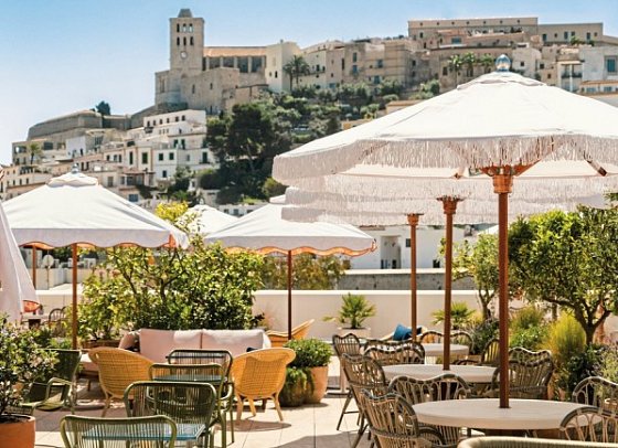 The Standard Ibiza - Restaurant Up!