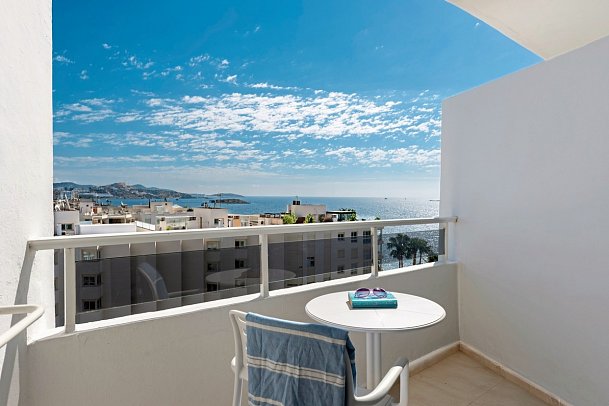 Vibra Algarb - Beispiel Balkon Einzelzimmer seitl. Meerblick (Zimmercodierung EBN)