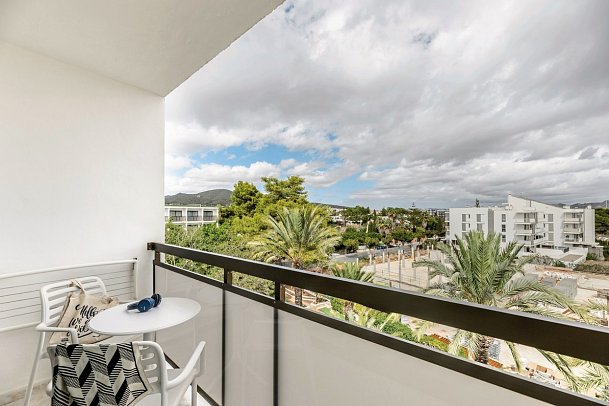 Vibra Mare Nostrum - Beispiel Balkon Doppelzimmer (mit Queensize-Bett) (Zimmercodierung DB2)