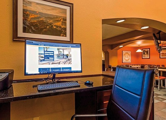 Best Western Plus King's Inn & Suites