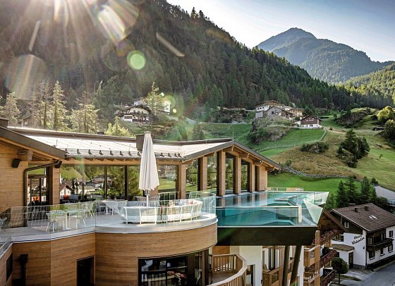 Das Central - Alpine. Luxury. Life.