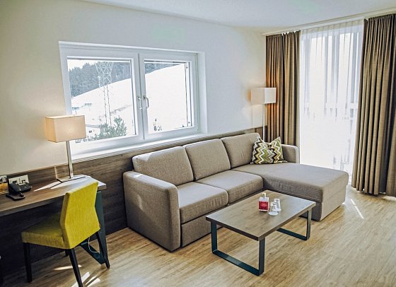 alpenhotel Kaiserfels - Wohnbeispiel Juniorsuite (Zimmercodierung JB1)