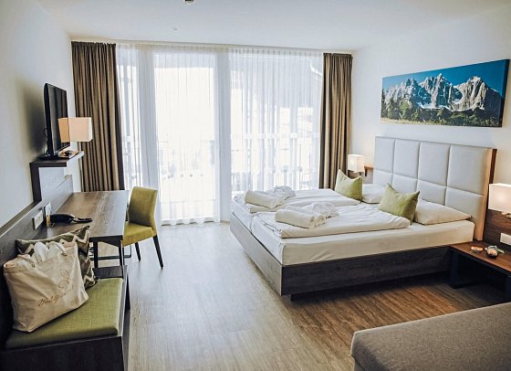 alpenhotel Kaiserfels - Wohnbeispiel Doppelzimmer Superior (Zimmercodierungen DS1 & DS4)