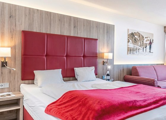 Ferienclub Bellevue am Walchsee - Wohnbeispiel Doppelzimmer Seeseite (Zimmercodierung DB2)