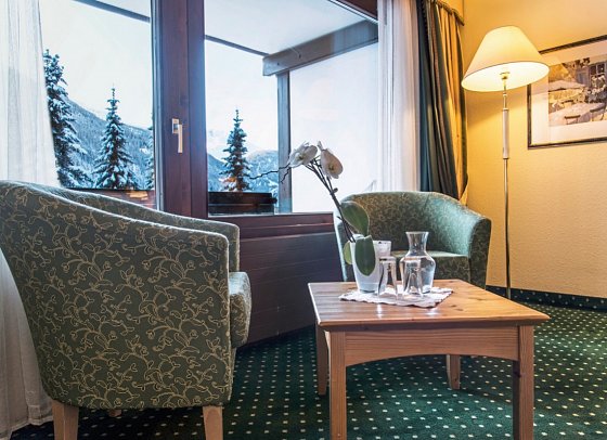 Alpenhof - Wohnbeispiel Familienzimmer Balkon (Zimmercodierung FB1)
