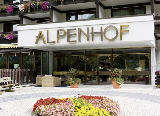 Alpenhof - Außenansicht
