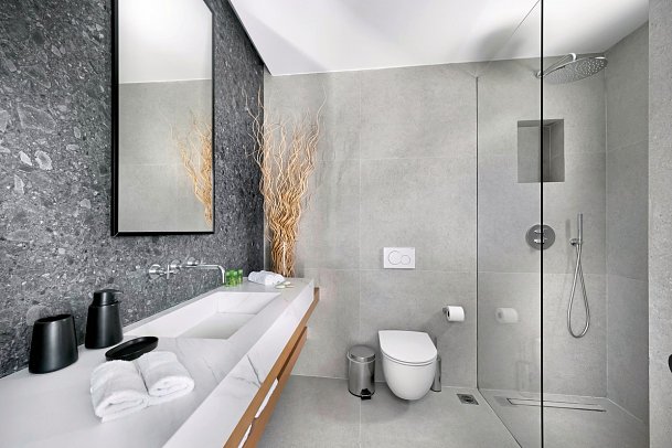 Deliades - Badbeispiel Juniorsuite Meerblick mit Whirlpool (Zimmercodierung JBM)