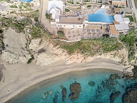 Mykonos Lolita a Grecotel Resort to Live