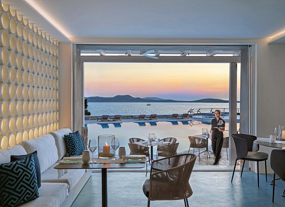 Mykonos Grand Hotel & Resort - Nama Restaurant