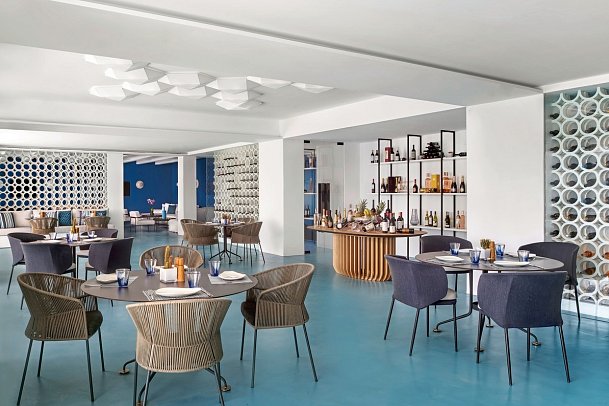 Mykonos Grand Hotel & Resort - Nama Restaurant