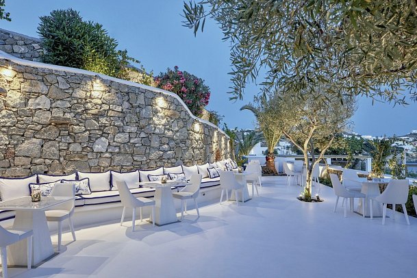 Katikies Mykonos - SELTZ Champagne Bar & Restaurant