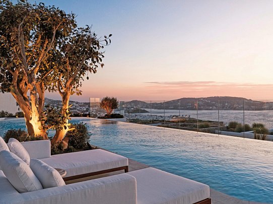 Deos Mykonos - A Myconian Collection Hotel