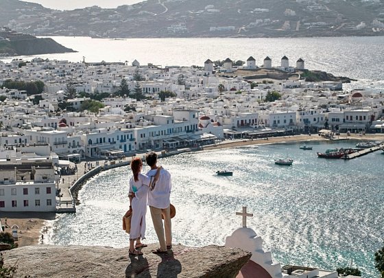 Deos Mykonos - A Myconian Collection Hotel