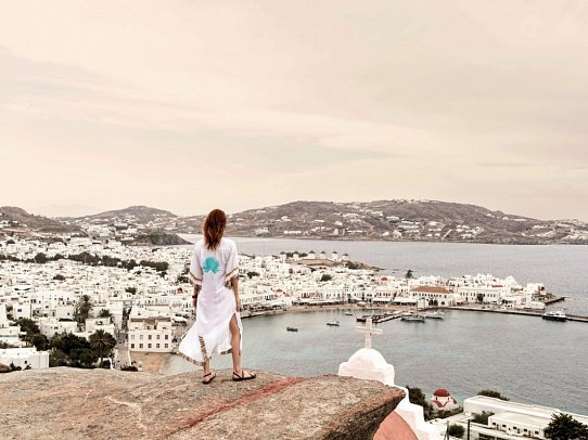 Deos Mykonos - A Myconian Collection Hotel