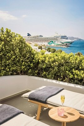 Grace Mykonos - Wohnbeispiel Doppelzimmer Deluxe Meerblick (Zimmercodierung DDM)