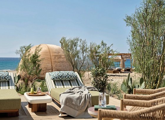 Myconian Sunrise - Executive Beachfront Jacuzzi
