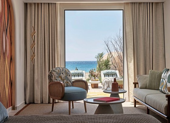 Myconian Sunrise - Executive Beachfront Jacuzzi