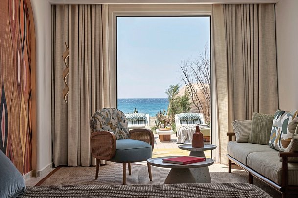 Myconian Sunrise - Executive Beachfront Jacuzzi