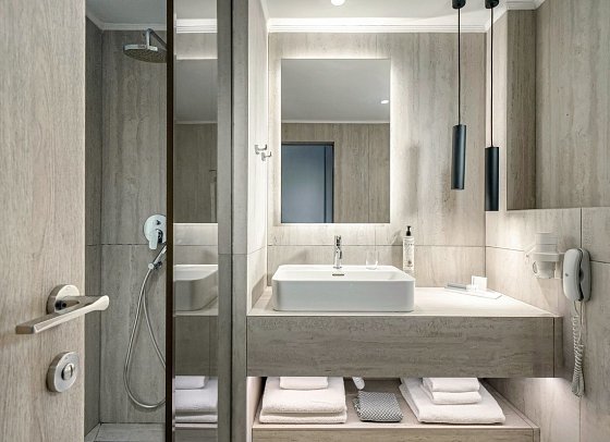 Kassandra Bay Resort & Spa - Wohnbeispiel Maisonette Meerblick (Zimmercodierung MBM)