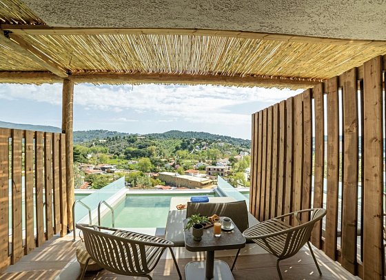 Petra Nera Hotel Skiathos, Philian Hotels & Resorts - Doppelzimmer Executive seitl. Meerblick Privatpool (Zimmercodierung D1R)