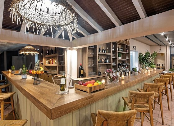 Petra Nera Hotel Skiathos, Philian Hotels & Resorts