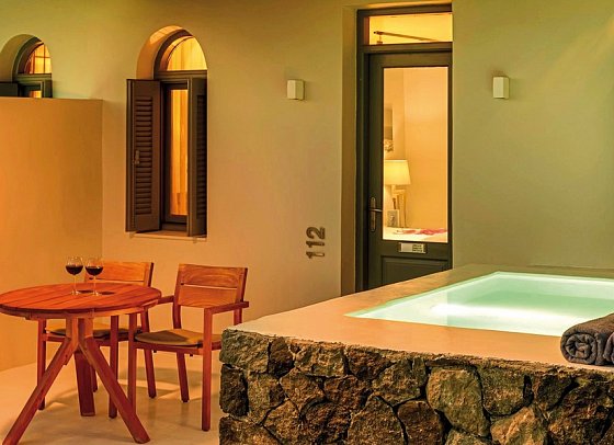 Xenones Filotera - Wohnbsp. Studio mit Caldera Blick und privatem Außenjacuzzi (Zimmercodierung SBM)