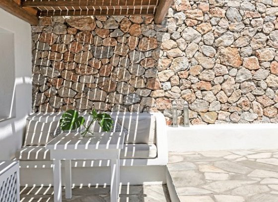 Anema Luxury Suites and Villas - Wohnbeispiel Vorias Suite mit Meerblick (Zimmercodierung W1M)