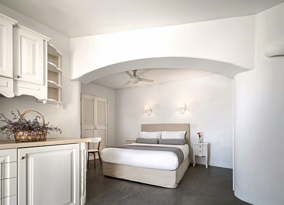 Anema Luxury Suites and Villas - Wohnbeispiel Vorias Suite mit Meerblick (Zimmercodierung W1M)