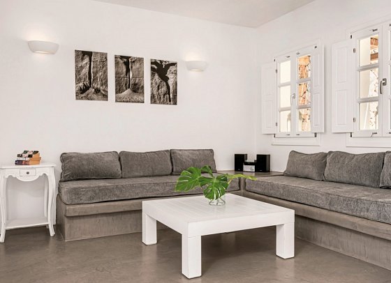 Anema Luxury Suites and Villas - Wohnbeispiel Vorias Suite mit Meerblick (Zimmercodierung W1M)