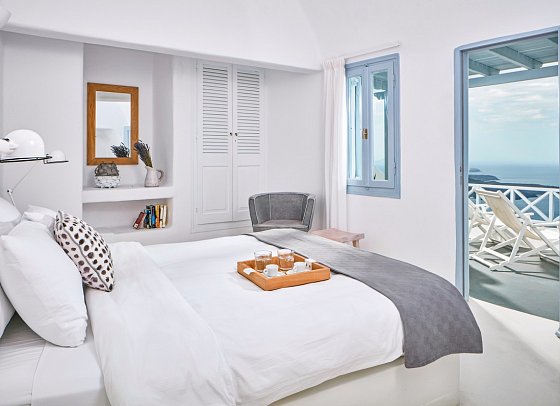 Cliff Side Suites - Wohnbeispiel Doppelzimmer Superior Meerblick (Zimmercodierung DSM)