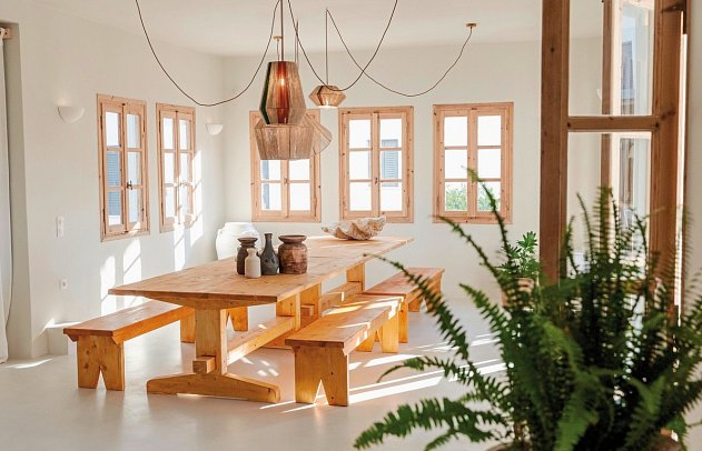 Scorpios Beach Santorini