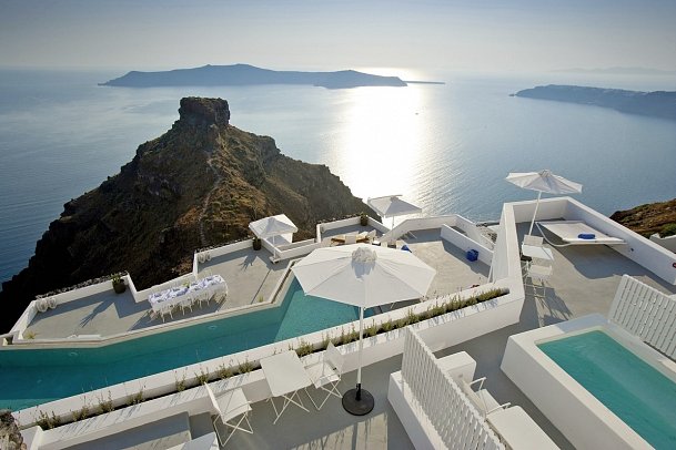 Grace Hotel, Auberge Collection