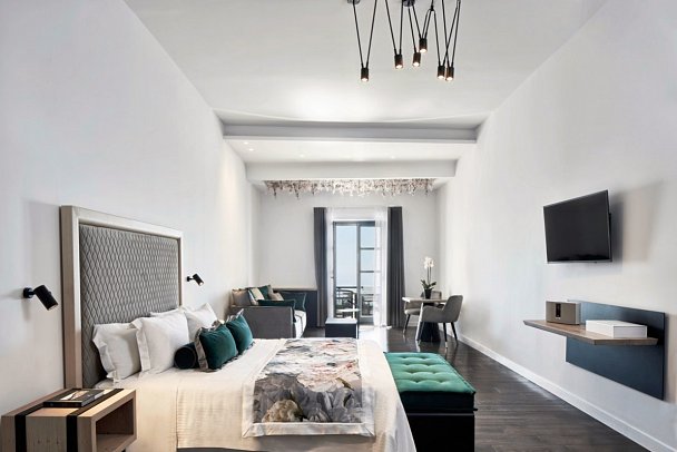 Katikies Garden - Junior Suite