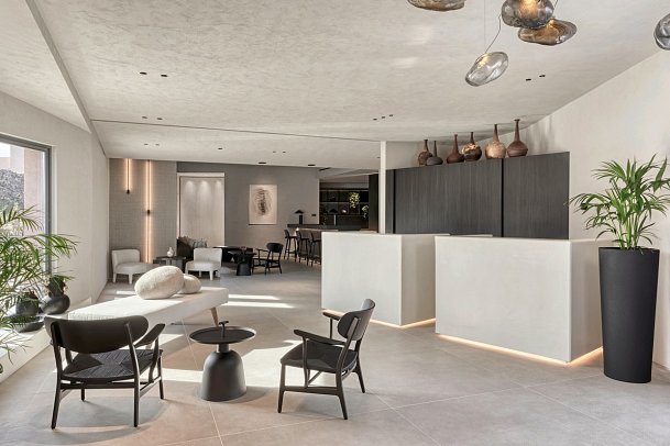 Domes Novos Santorini, Autograph Collection