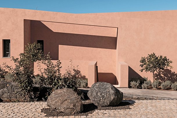 Domes Novos Santorini, Autograph Collection