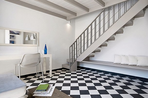 Rosebay Hotel - Wohnbeispiel Maisonette (Zimmercodierung MB1)