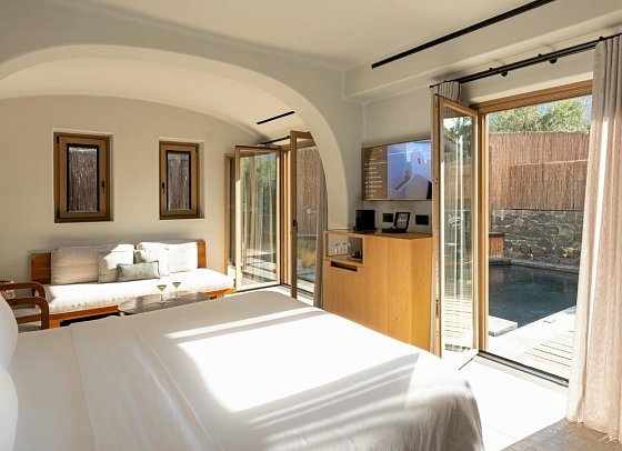 Radisson Blu Zaffron - Wohnbeispiel Juniorsuite mit kleinem privaten Pool (Zimmercodierung JBR)