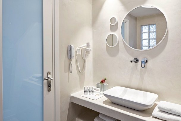 Santo MiraMare Resort - Badbeispiel Juniorsuite (Zimmercodierung JB1)