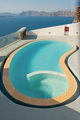 Grand Ambassador Santorini - Wohnbeispiel Suite Serenity Meerblick Privatpool (Zimmercodierung W2R)