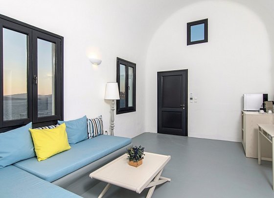 Grand Ambassador Santorini - Wohnbeispiel Suite Serenity Meerblick Privatpool (Zimmercodierung W2R)