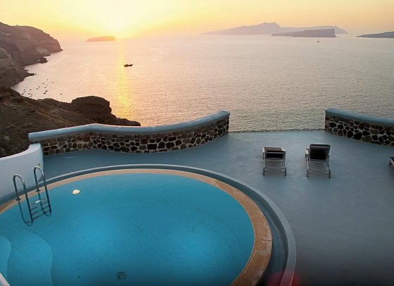 Grand Ambassador Santorini - Wohnbeispiel Suite Serenity Meerblick Privatpool (Zimmercodierung W2R)