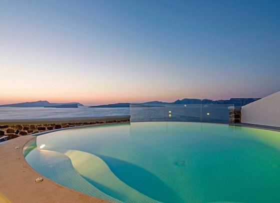 Grand Ambassador Santorini - Wohnbeispiel Villa Ambassador Meerblick Privatpool (Zimmercodierung VBR)