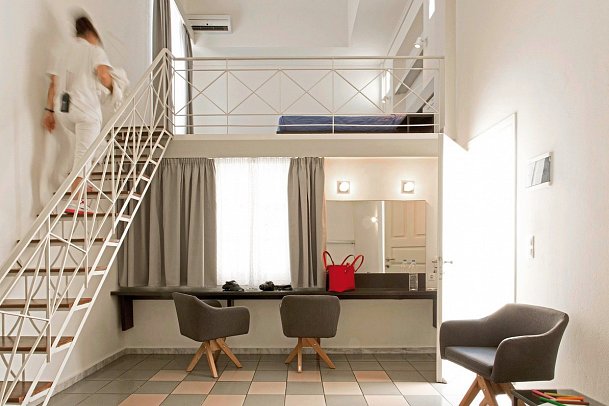 Kamari Beach - Wohnbeispiel Maisonette (Zimmercodierung MB1)