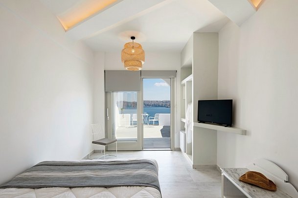 Santorini View Hotel by Highlight - Wohnbeispiel Doppelzimmer Deluxe Meerblick (Zimmercodierung DDM)