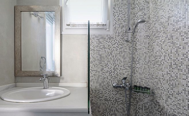 Alesahne Beach Hotel - Badbeispiel Doppelzimmer Meerblick (Zimmercodierung DBM)