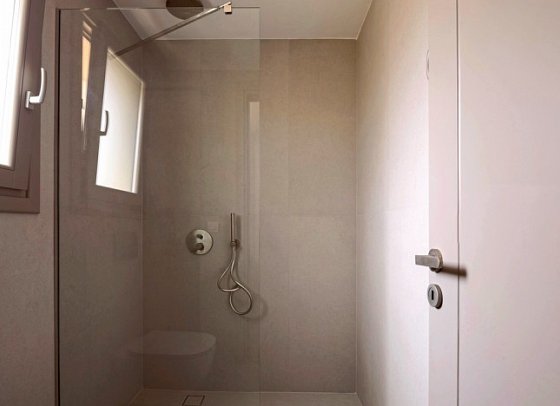 Kalestesia Suites - Badbeispiel Suite Superior Meerblick (Zimmercodierung WSM)