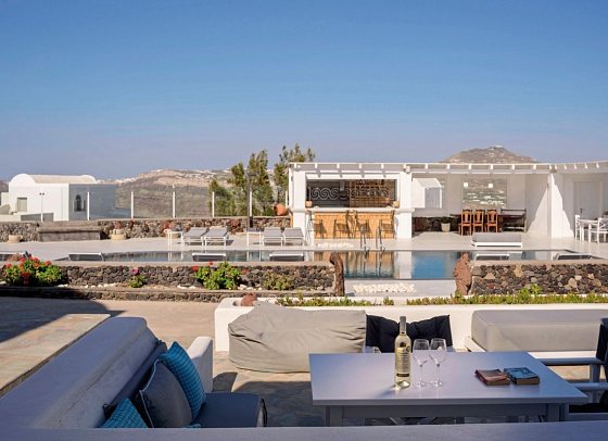 Kalestesia Suites - Wohnbeispiel Familien Maisonette mit kleinem privaten Pool (Zimmercodierung MBR)