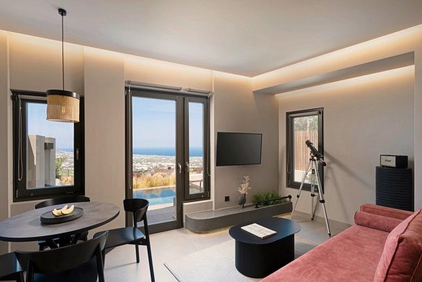 Apikia Santorin - Wohnbeispiel Suite Deluxe Meerblick Privatpool (Zimmercodierung WDR)
