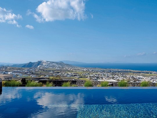 Apikia Santorin - Wohnbeispiel Suite Deluxe Meerblick Privatpool (Zimmercodierung WDR)