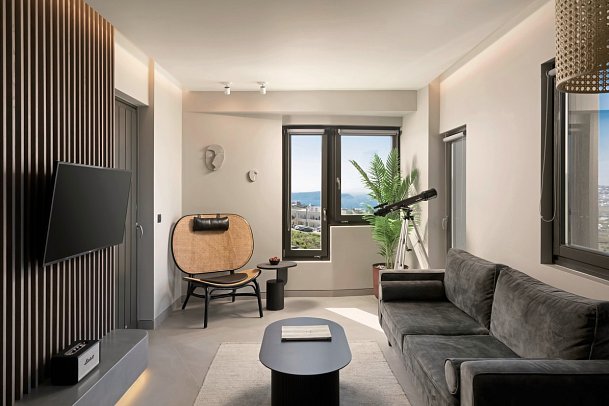 Apikia Santorin - Wohnbeispiel Suite Elegant 2 Schlafzimmer Meerblick Privatpool (Zimmercodierung WBR)